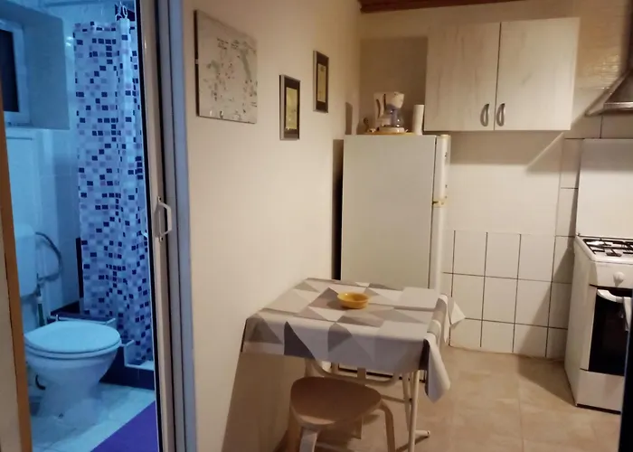 B51 Apartman Brassó